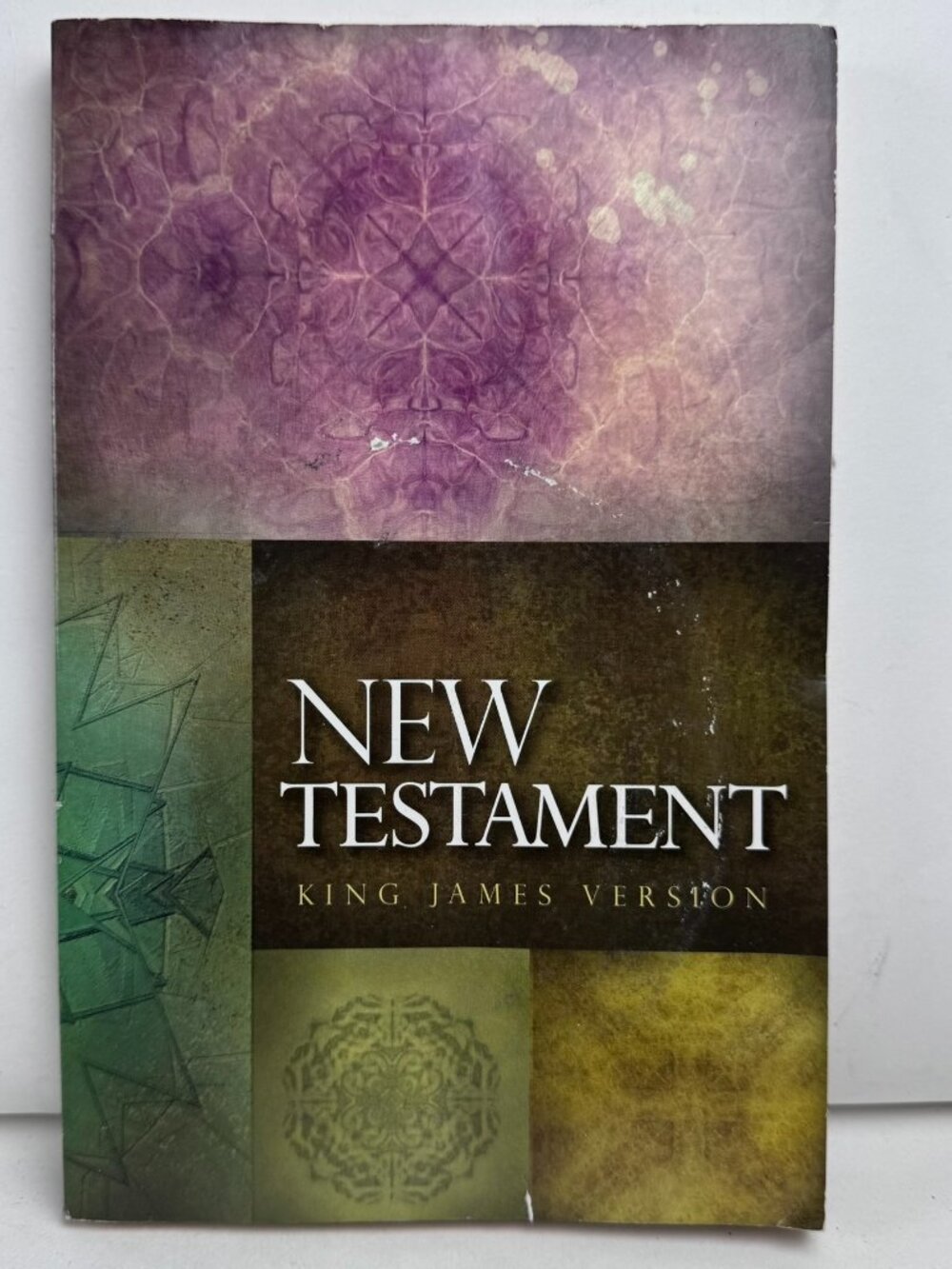 New Testament King James Version KJV Biblica Paperback 9781563207945